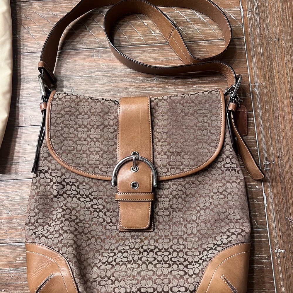 Vintage COACH Crossbody purse
